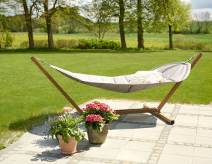 Hammock – on Aluminium Stand 2