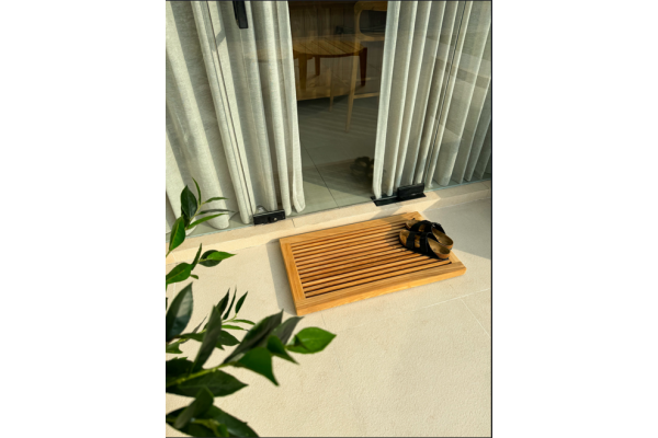 Shower Mat Teak with Frame 80x45 cm