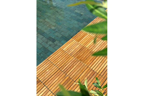 Teak Tile Straight