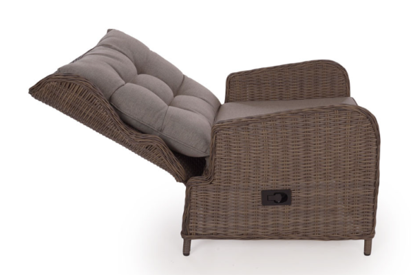 Nori Chair – w/ Pump