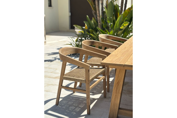 Hola Chair