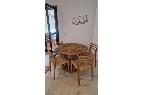 Mesa Surya - Redonda 110 cm - Teca Clásica