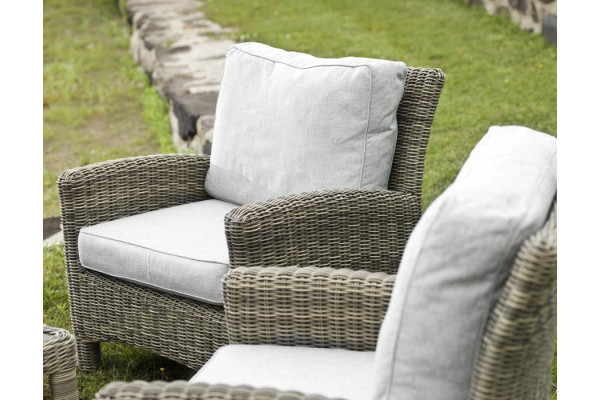 Mar Lounge Chair with cushion