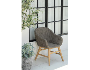 Bowen armchair 2