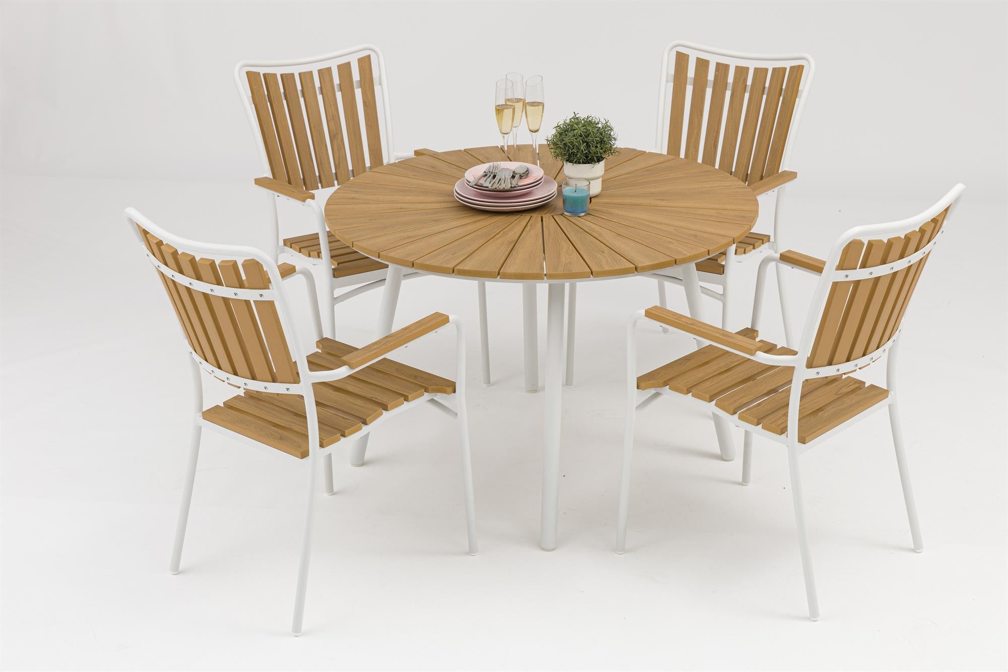 DaneLine Adam Garden Furniture Set WHITE NONWOOD – Ø110 cm w/4 Chairs