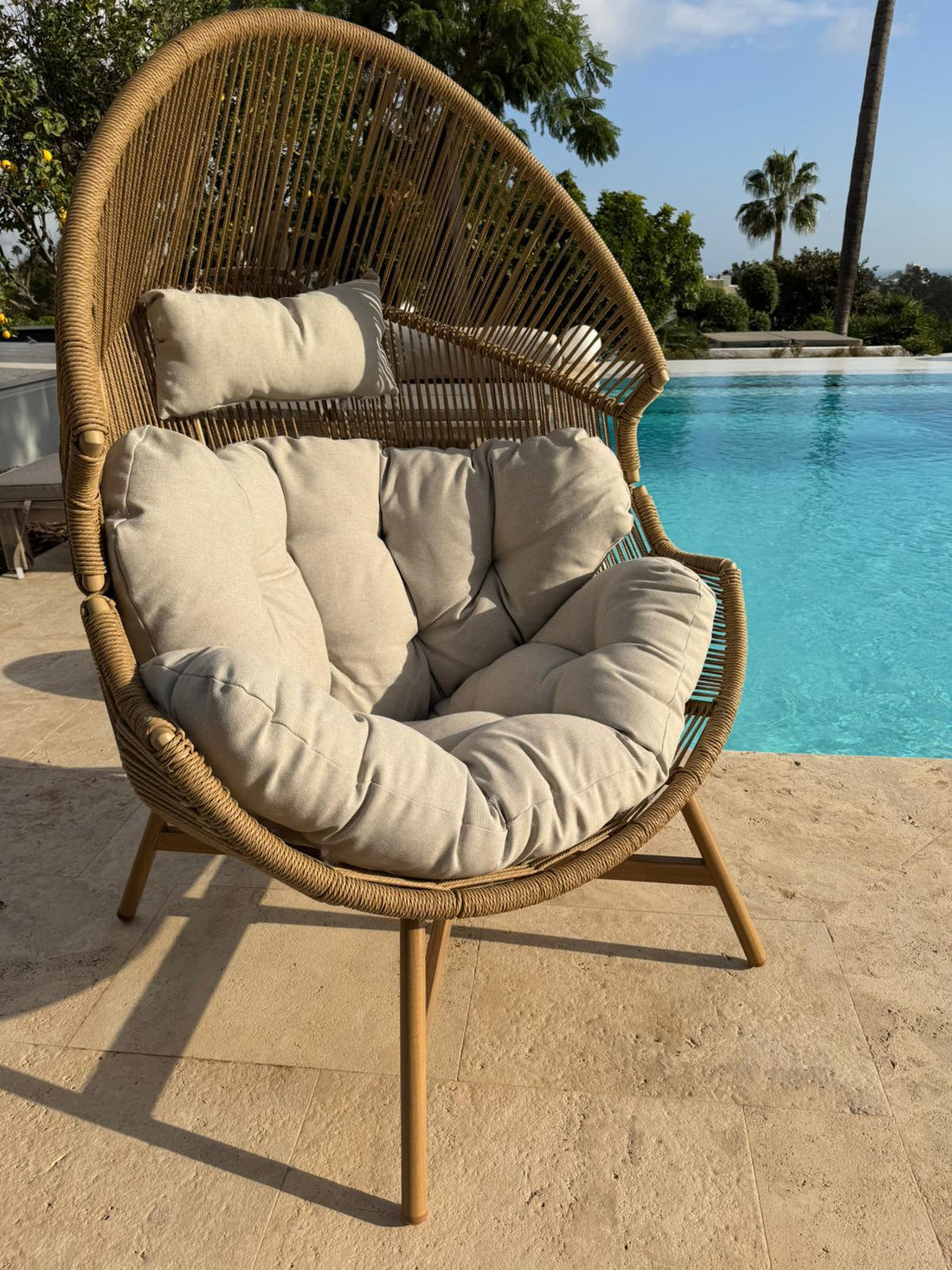 Emma Lounge Chair