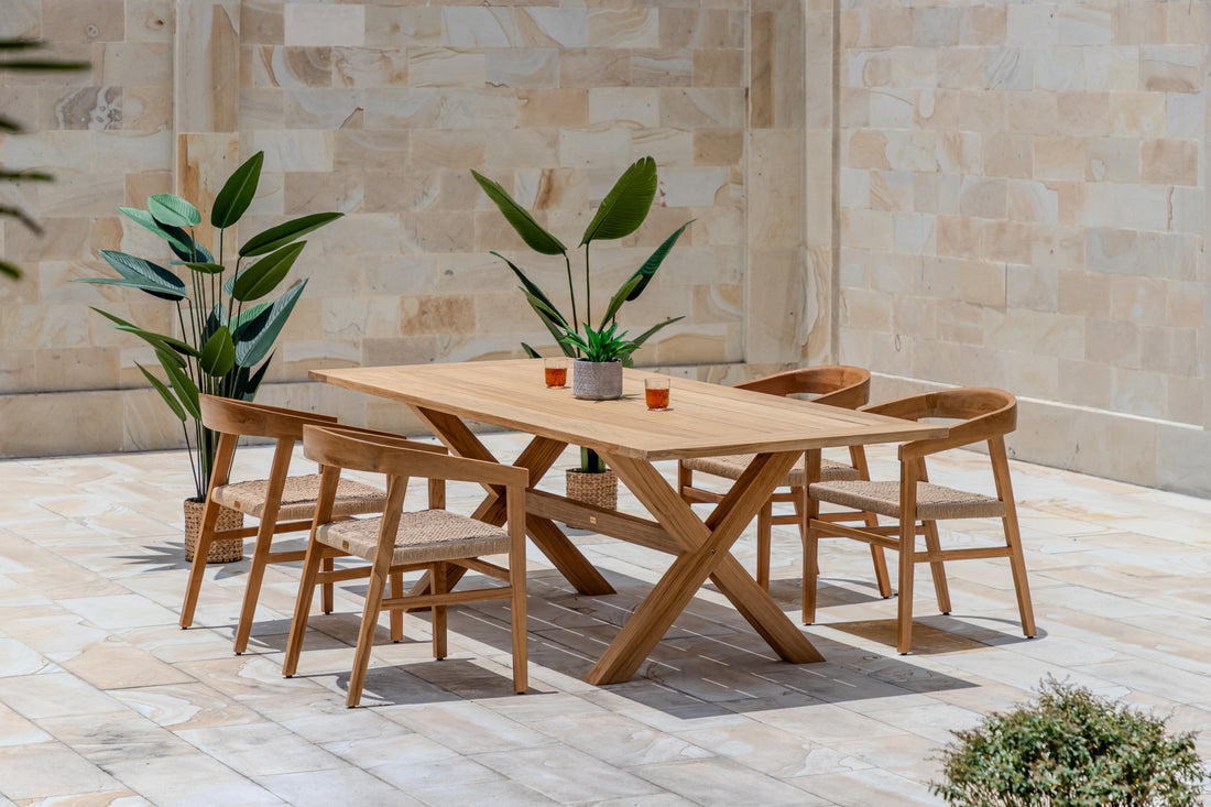 Chadstone Garden Furniture Set – 200 cm Core Teak Table w/ 4 Hola Chairs