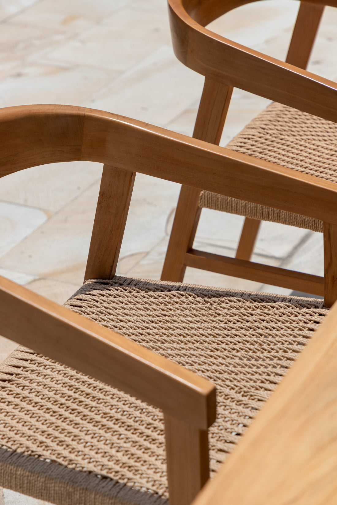 Chadstone Garden Furniture Set – 200 cm Core Teak Table w/ 4 Hola Chairs