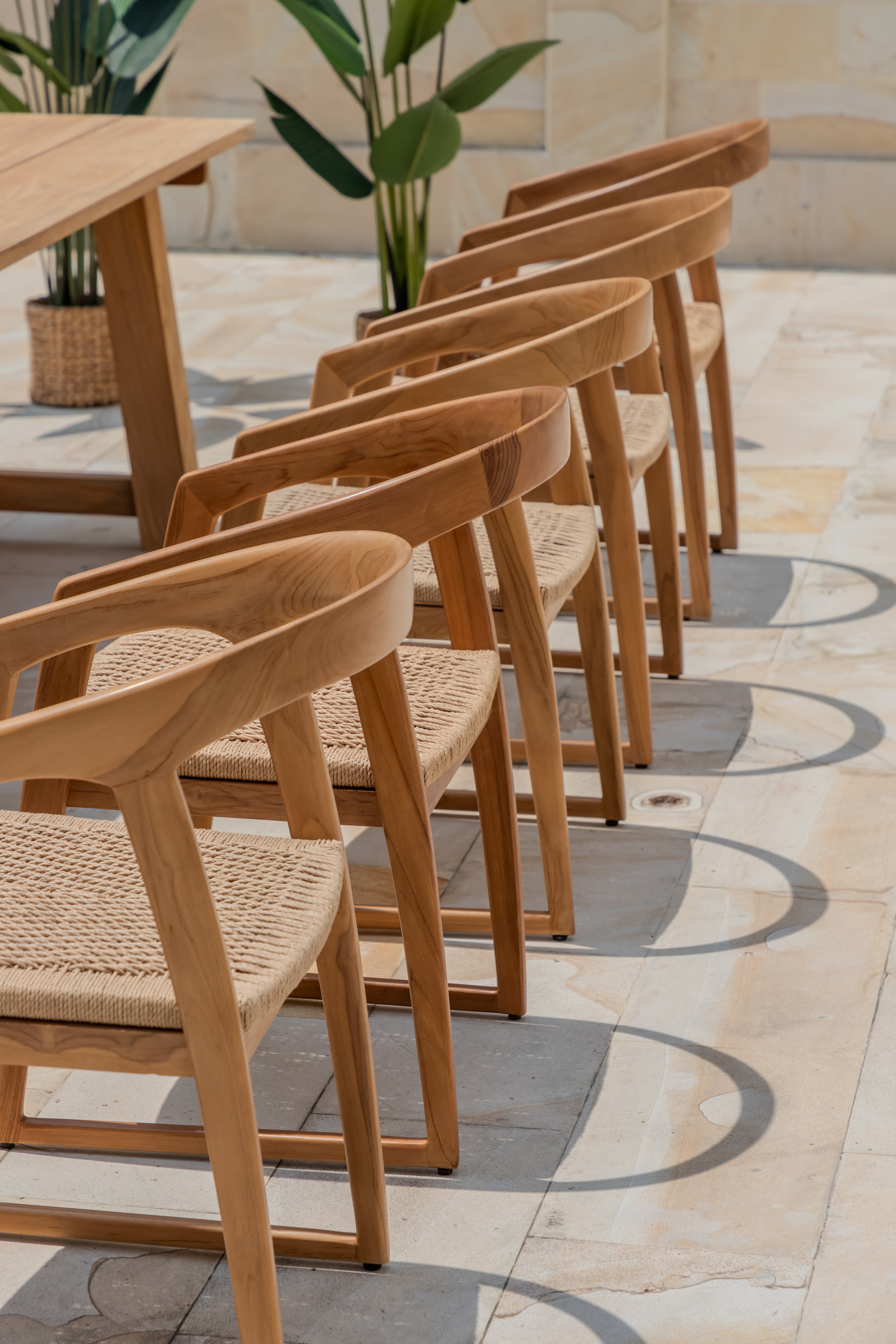 Hercules Garden Furniture Set – 400 cm Table, 290 cm Bench w/ 5 Venice Chairs Core Teak